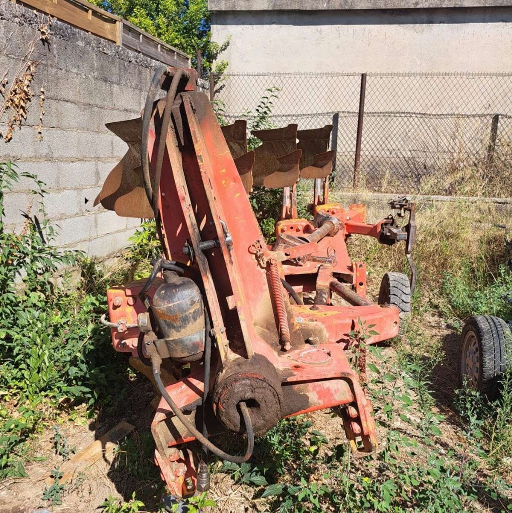 Charrue KUHN M120 - 4 SOCS - photo slide 2