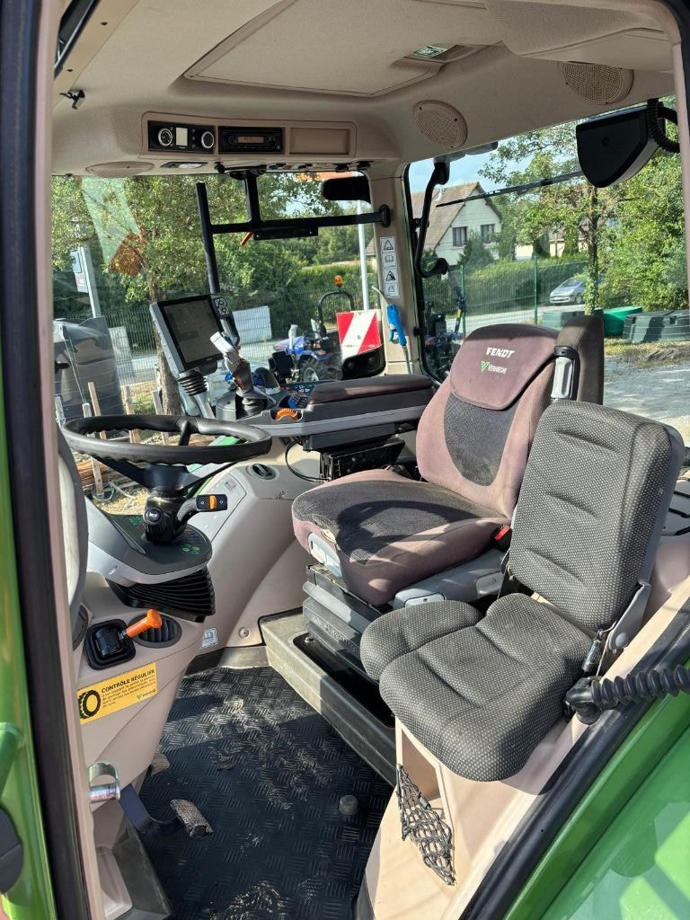 Tracteur FENDT 720 VARIO PROFI + - photo slide 14