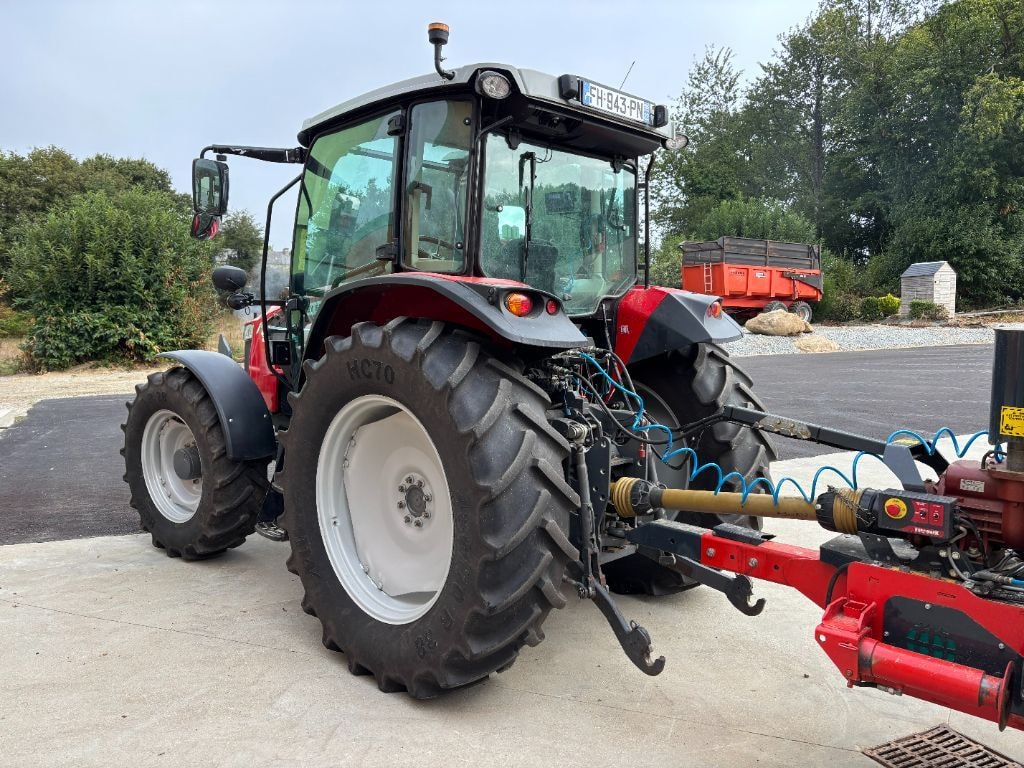Tracteur MASSEY FERGUSON 5711 ESSENTIAL DYNA-4 - photo slide 4