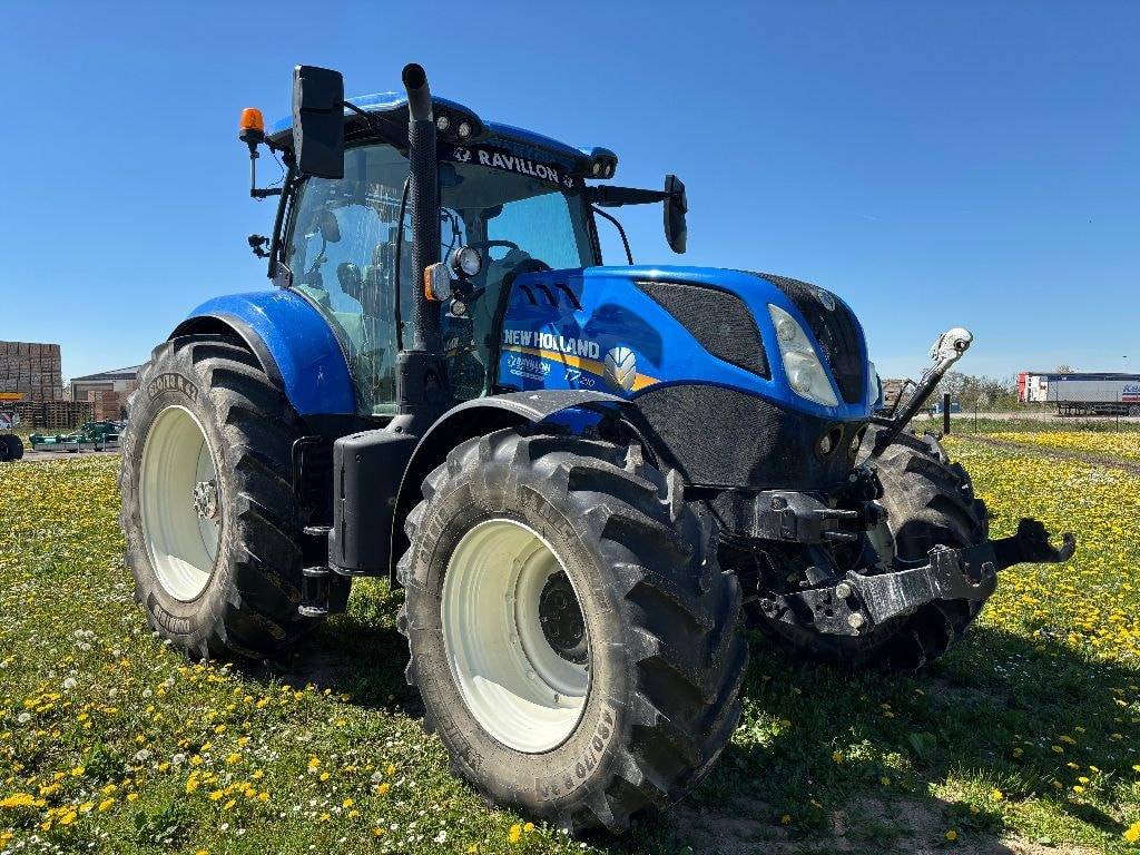 Tracteur NEW HOLLAND T7.210 - photo slide 6