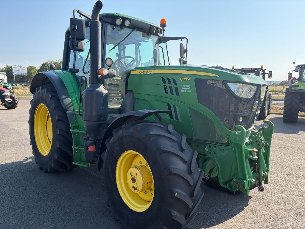 Tracteur JOHN DEERE 6135M - photo slide 2
