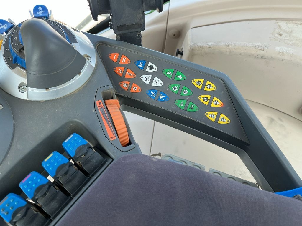 Tracteur FENDT 826 VARIO PROFI + - photo slide 13