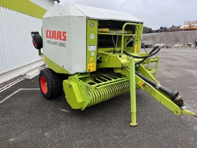 Presse balles rondes CLAAS ROLLANT 250 - photo slide 4