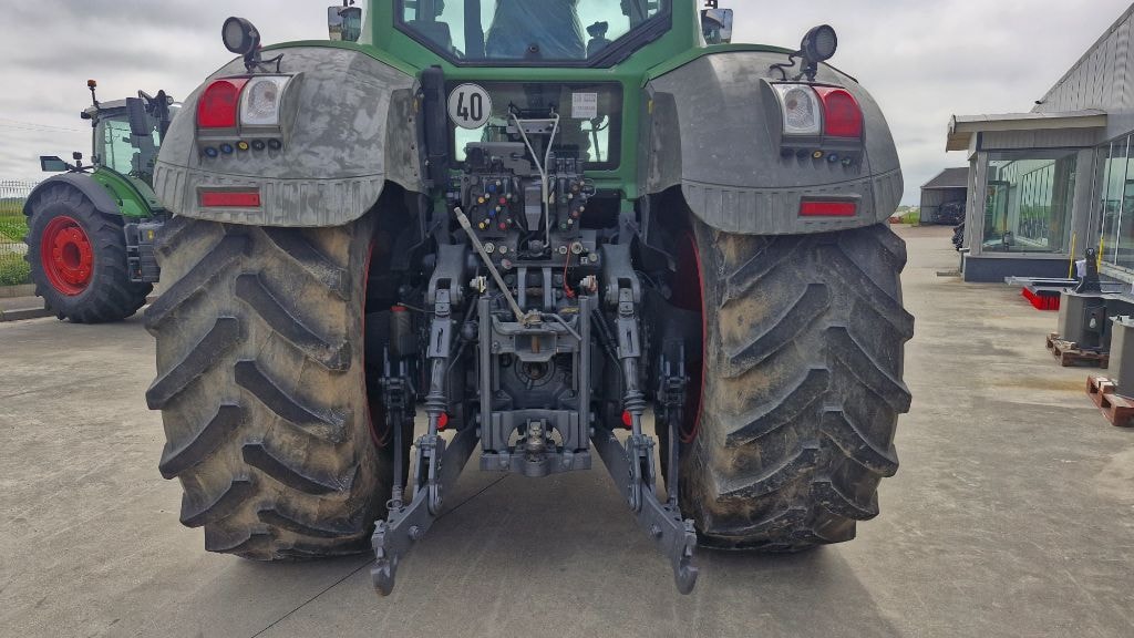 Tracteur FENDT 828 VARIO PROFI - photo slide 5