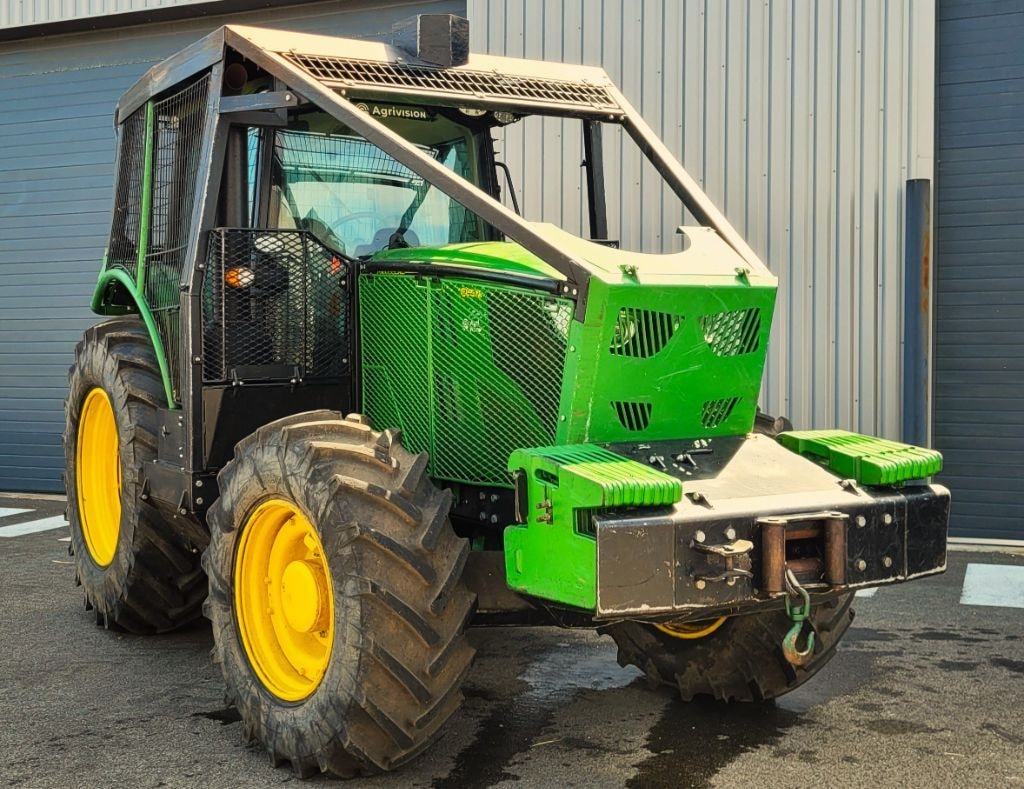 Tracteur forestier JOHN DEERE 6155M - photo slide 2