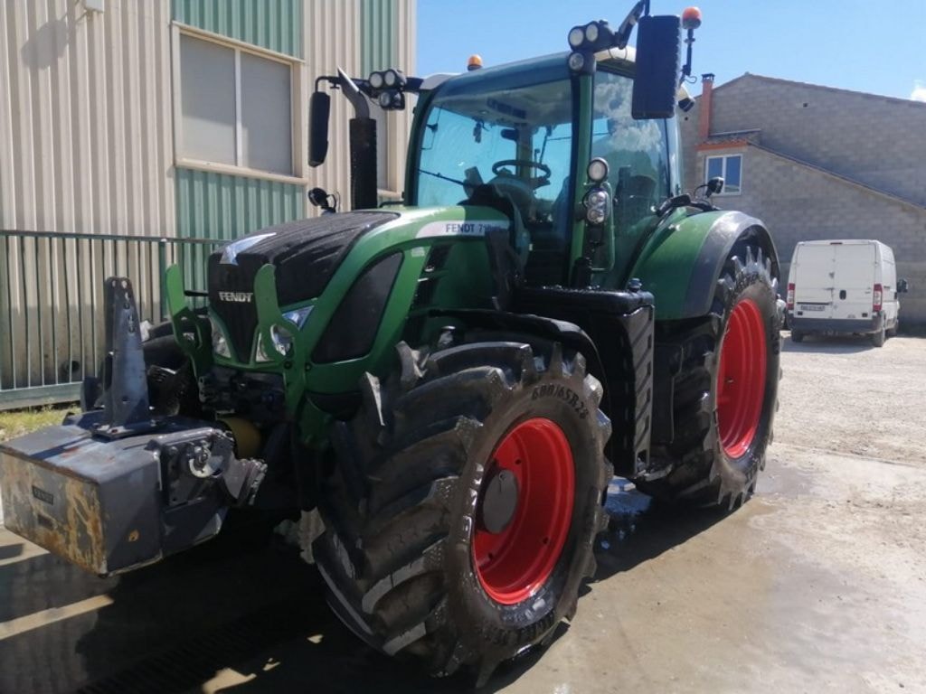 Tracteur FENDT 718 VARIO PROFI + - photo slide 1