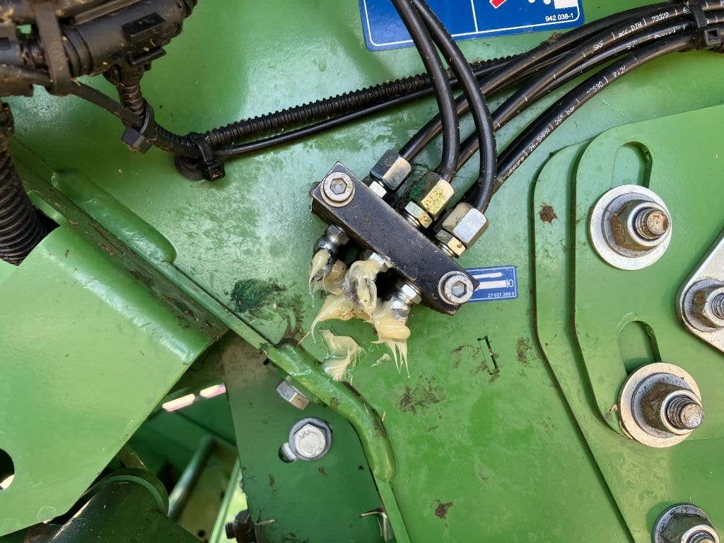 Presse balles rondes KRONE Varipack V190XC - photo slide 13