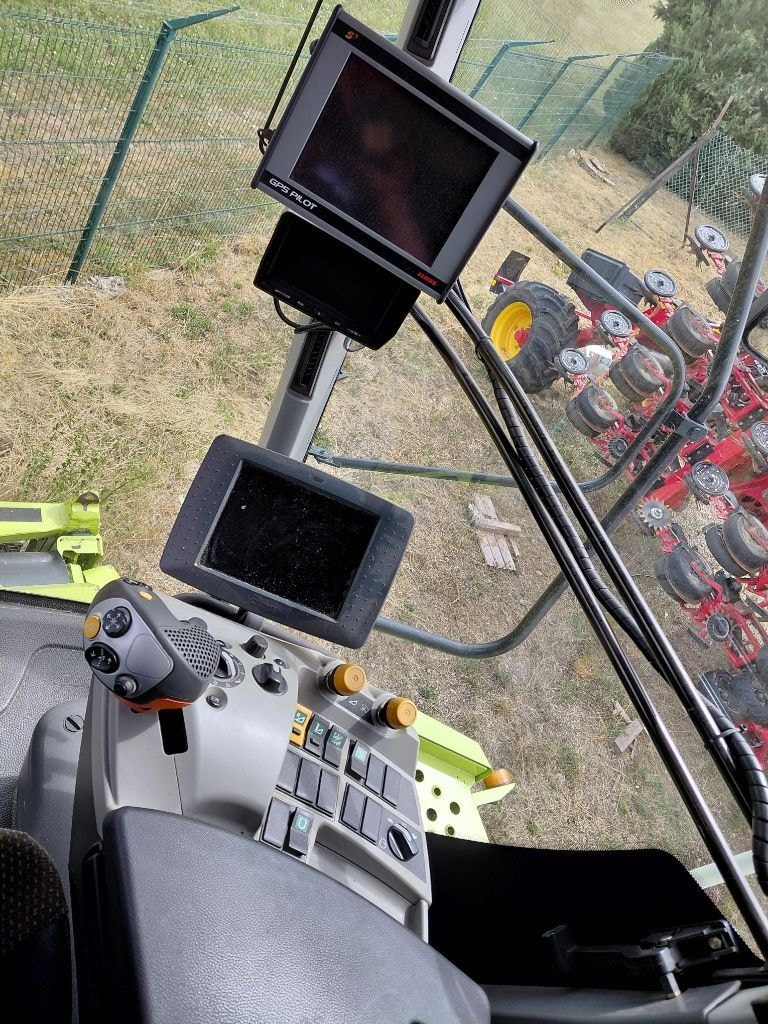 Moissonneuse CLAAS LEXION 760 - photo slide 10