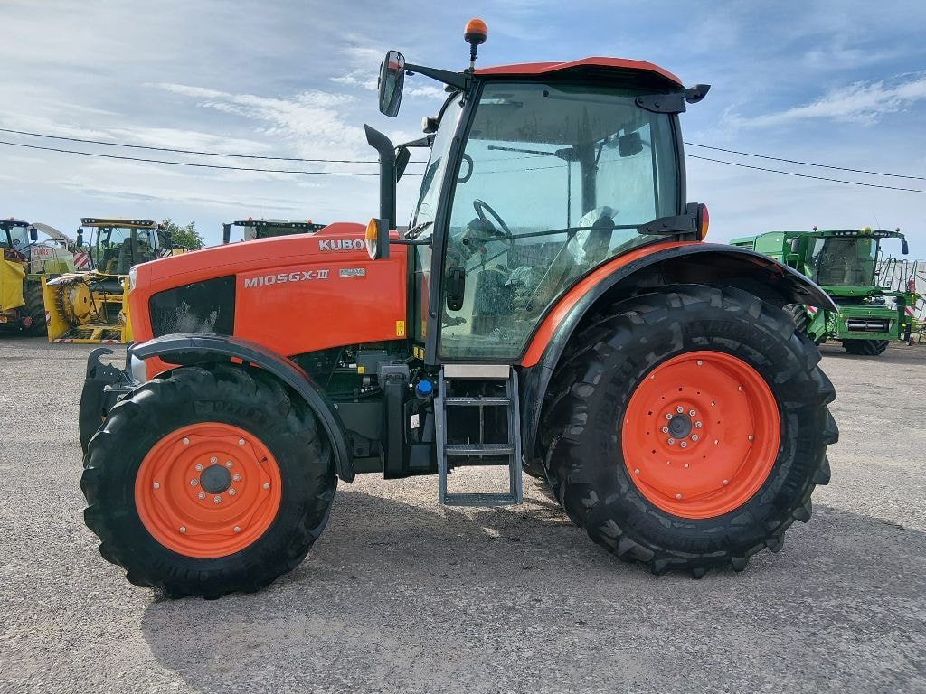 Tracteur KUBOTA M105 GX-III - photo slide 2