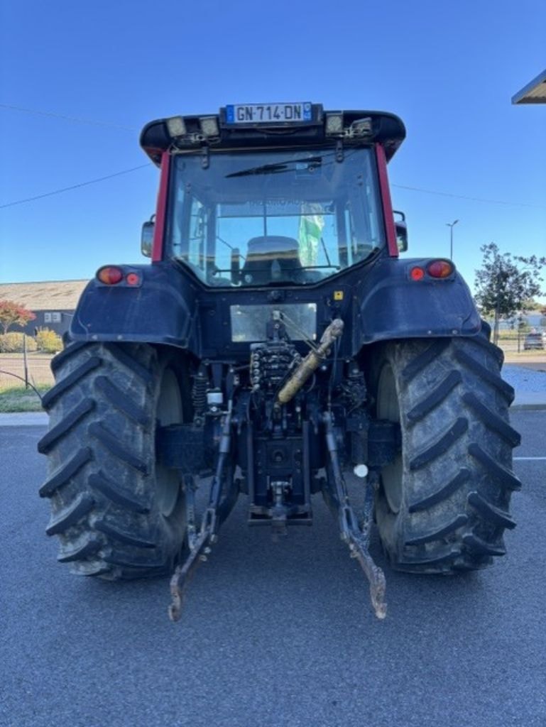 Tracteur VALTRA T151 E - photo slide 4