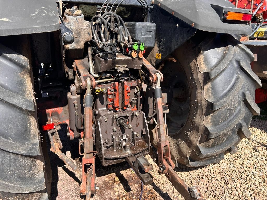 Tracteur MASSEY FERGUSON 8120 - photo slide 5