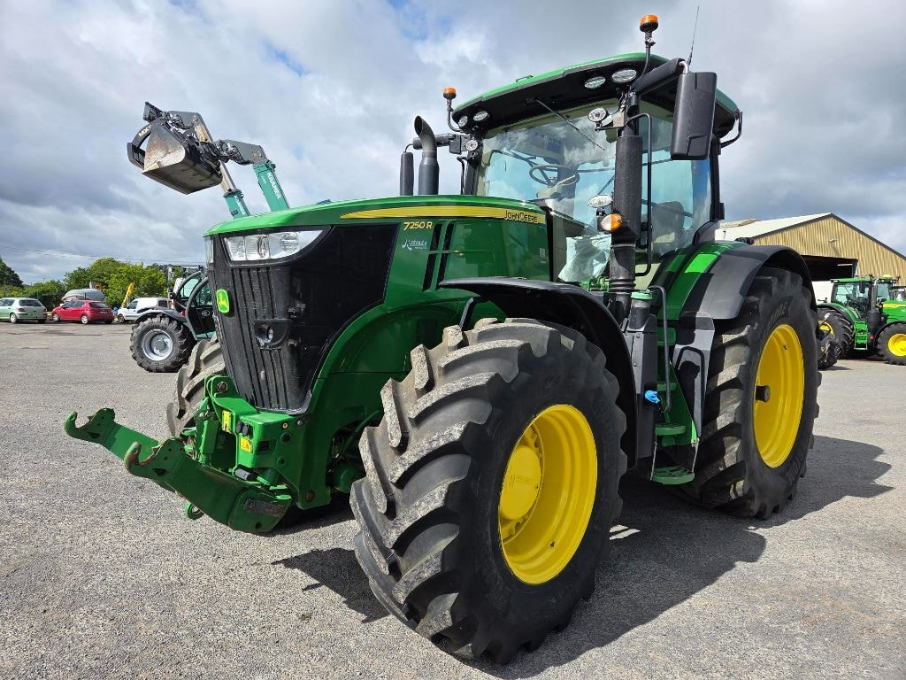 Tracteur JOHN DEERE 7250R - photo slide 12