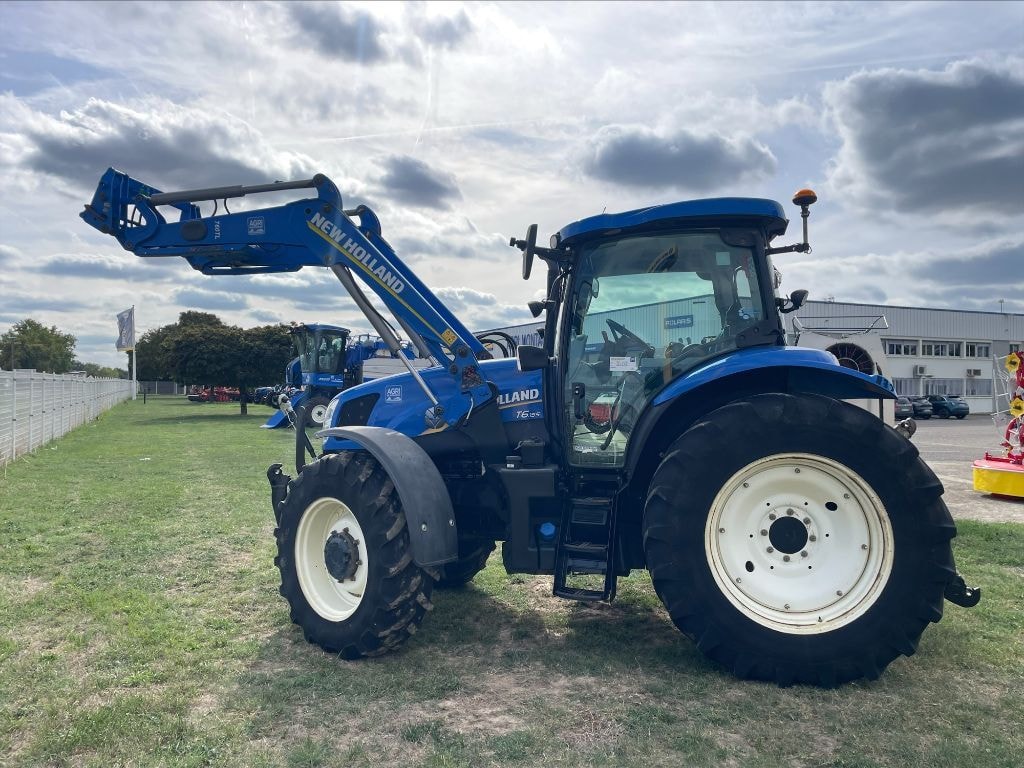 Tracteur chargeur NEW HOLLAND T6.155 - photo slide 10