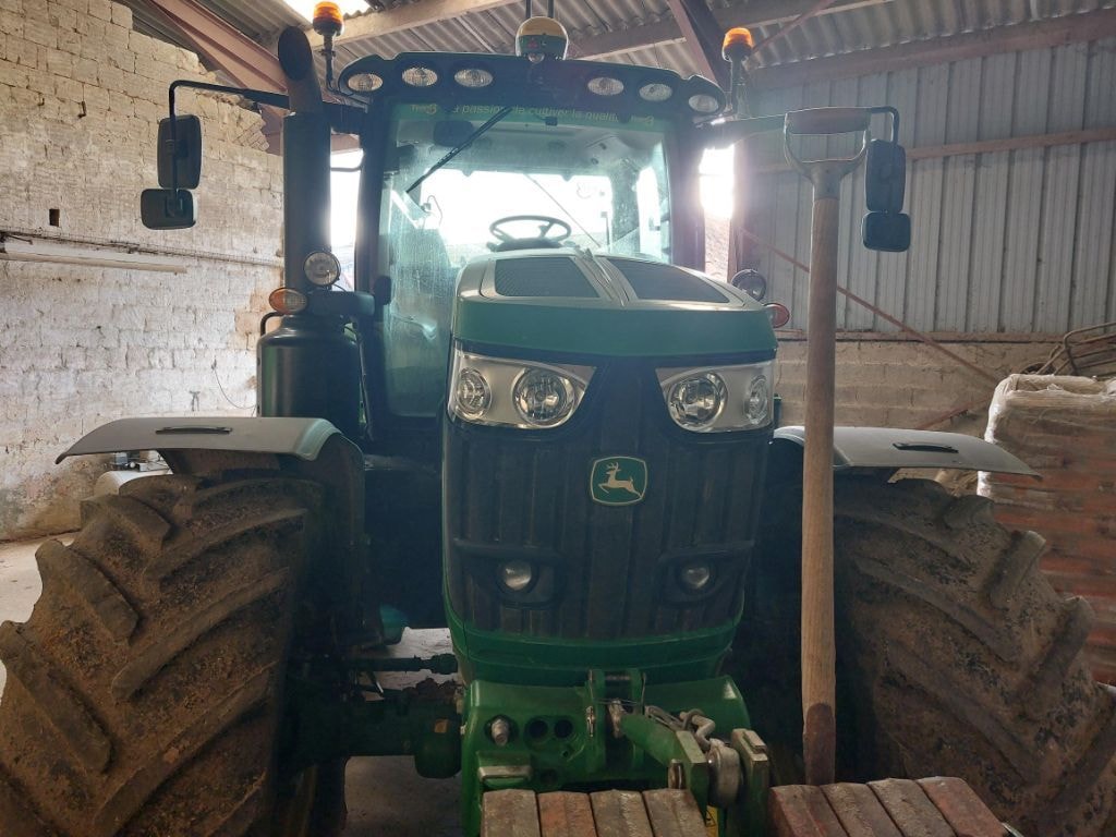 Tracteur JOHN DEERE 6215R - photo slide 5