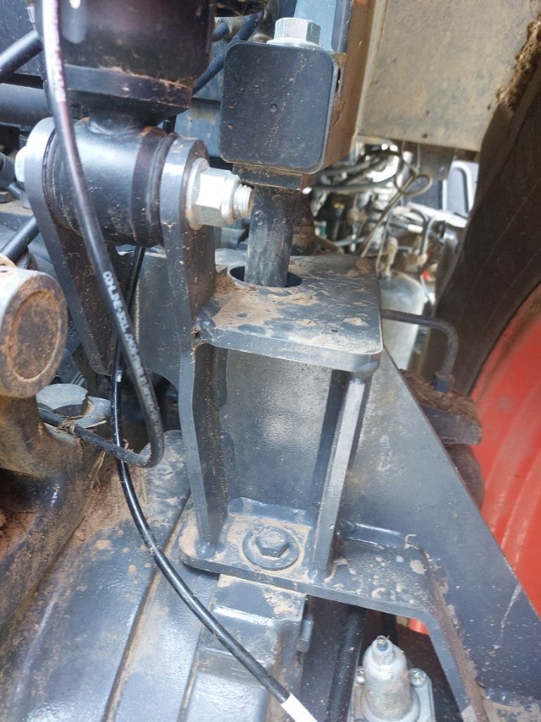 Tracteur KUBOTA M7 153 - photo slide 9