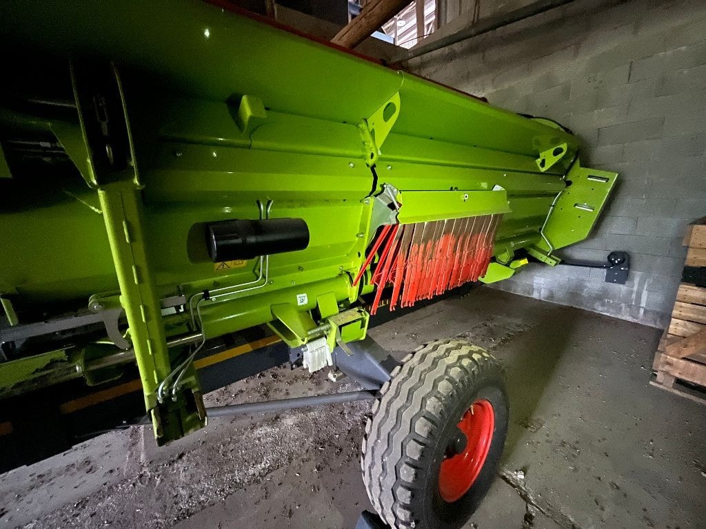 Moissonneuse CLAAS lexion 7600 - photo slide 19
