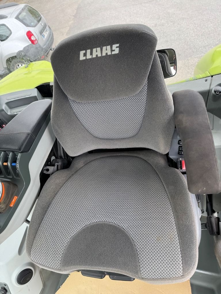 Tracteur CLAAS AXION 810 CEBIS - photo slide 23