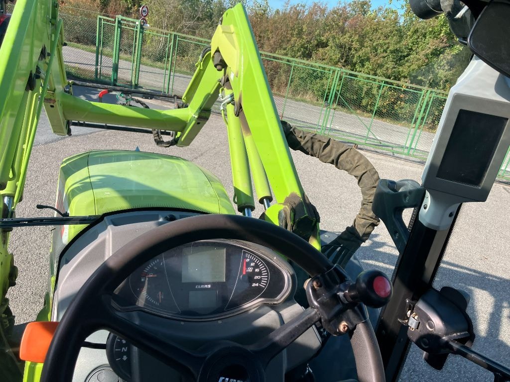 Tracteur chargeur CLAAS Arion 460 - photo slide 50