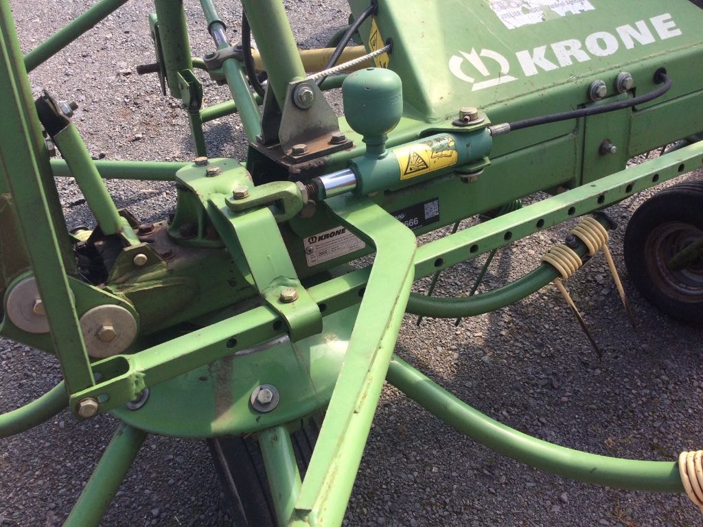 Faneuse KRONE KW 5.50 - photo slide 12