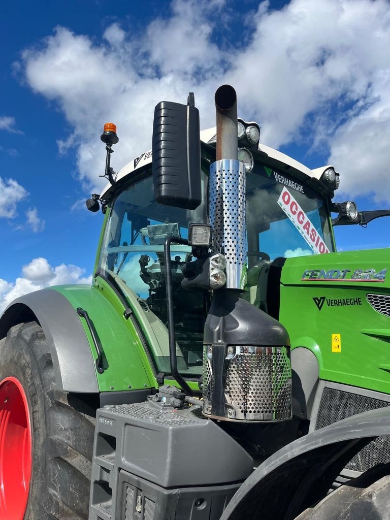 Tracteur FENDT 824 VARIO PROFI + - photo slide 11