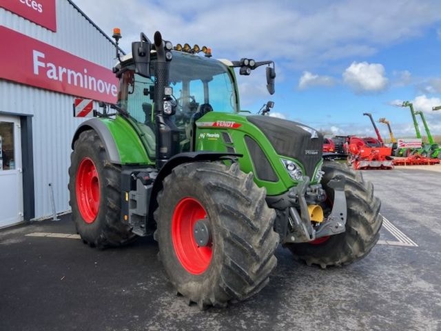 Tracteur FENDT 724 VARIO PROFI + - photo slide 1