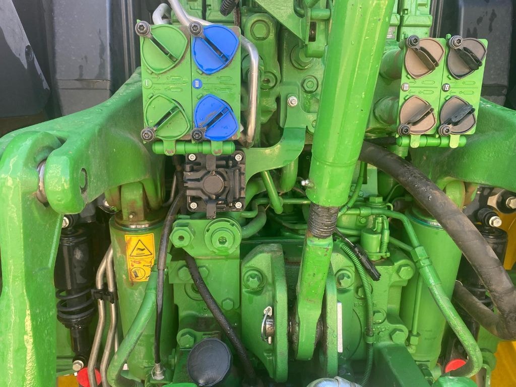 Tracteur JOHN DEERE 6155M - photo slide 23