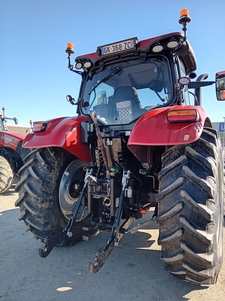 Tracteur CASE IH MAXXUM CVX 150 - photo slide 3