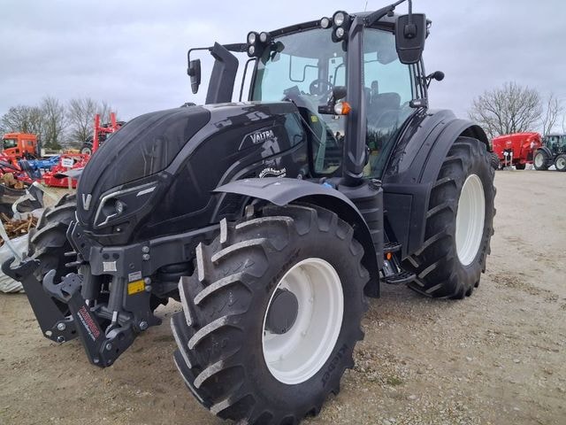 Tracteur VALTRA T174ED - photo slide 1
