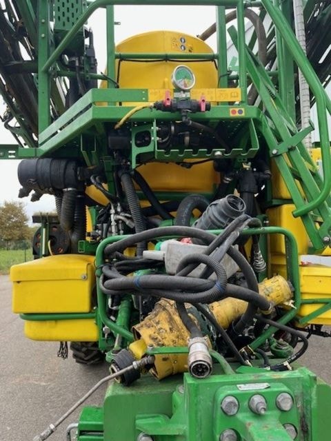 Pulverisateur JOHN DEERE TF 840 i - photo slide 4