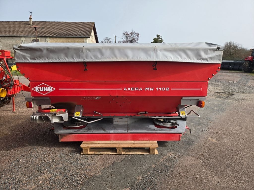 Epandeur engrais KUHN AXERA M/W GLB1400 - photo slide 11