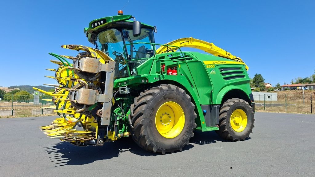 Ensileuse JOHN DEERE 8200 - photo slide 9