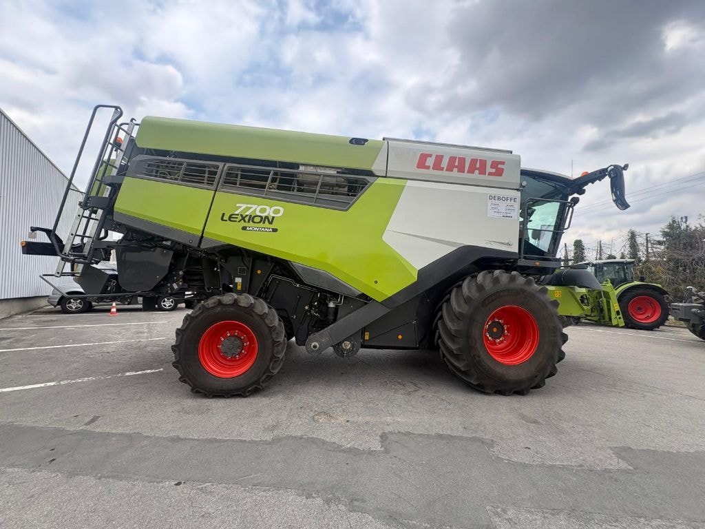 Moissonneuse CLAAS Lexion 7700 Montana 4x4 - photo slide 8