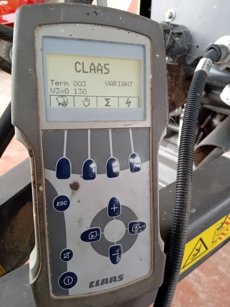 Presse balles rondes CLAAS VARIANT 360 - photo slide 9