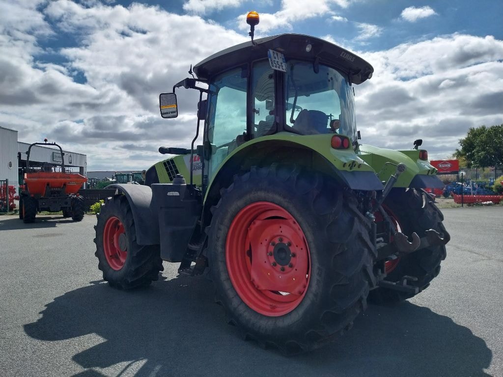 Tracteur CLAAS Arion 620 - photo slide 5