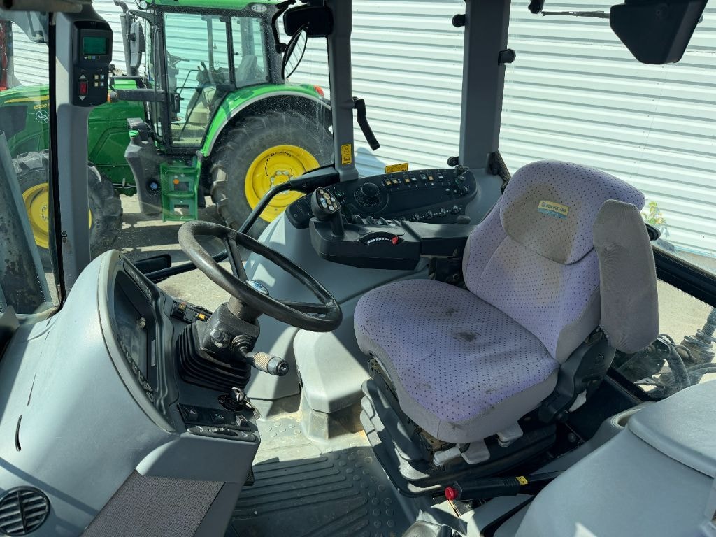 Tracteur NEW HOLLAND TVT170 - photo slide 10