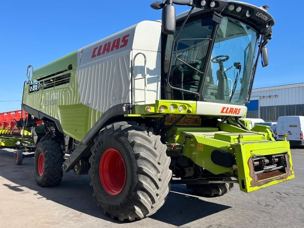 Moissonneuse CLAAS LEXION 760 - photo slide 6
