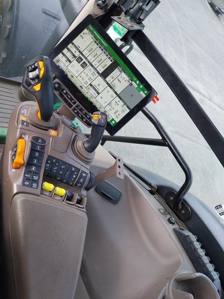 Tracteur JOHN DEERE 6R195 - photo slide 8