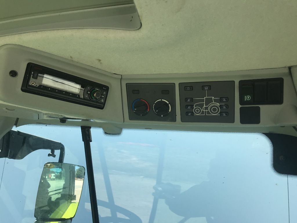 Tracteur chargeur CLAAS ARION 510 - photo slide 15