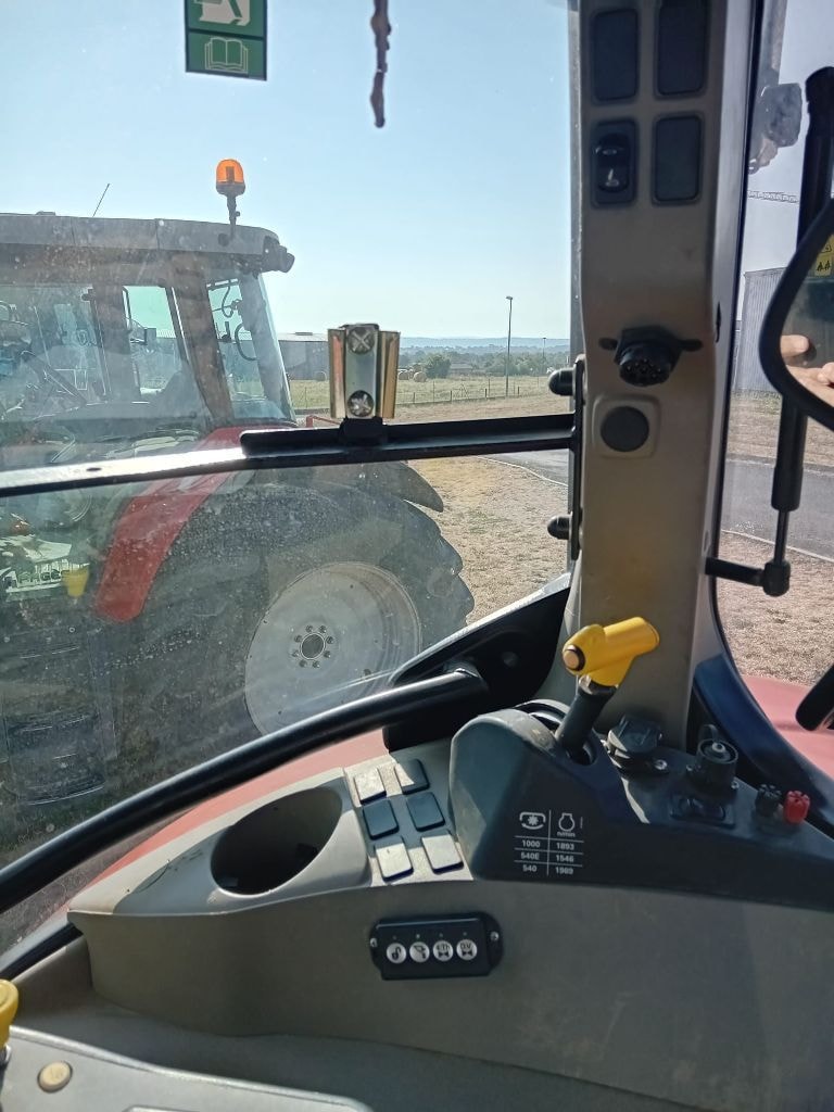 Tracteur chargeur CASE IH MAXXUM 150 AD8 - photo slide 18