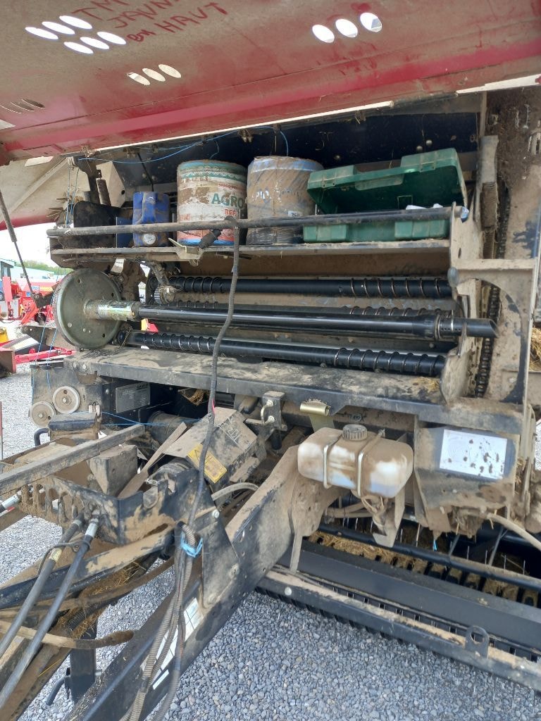 Presse balles rondes CASE IH RB 465 - photo slide 20