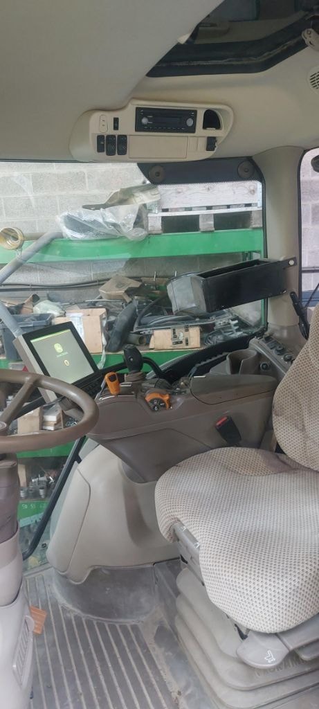 Tracteur JOHN DEERE 6215R - photo slide 10