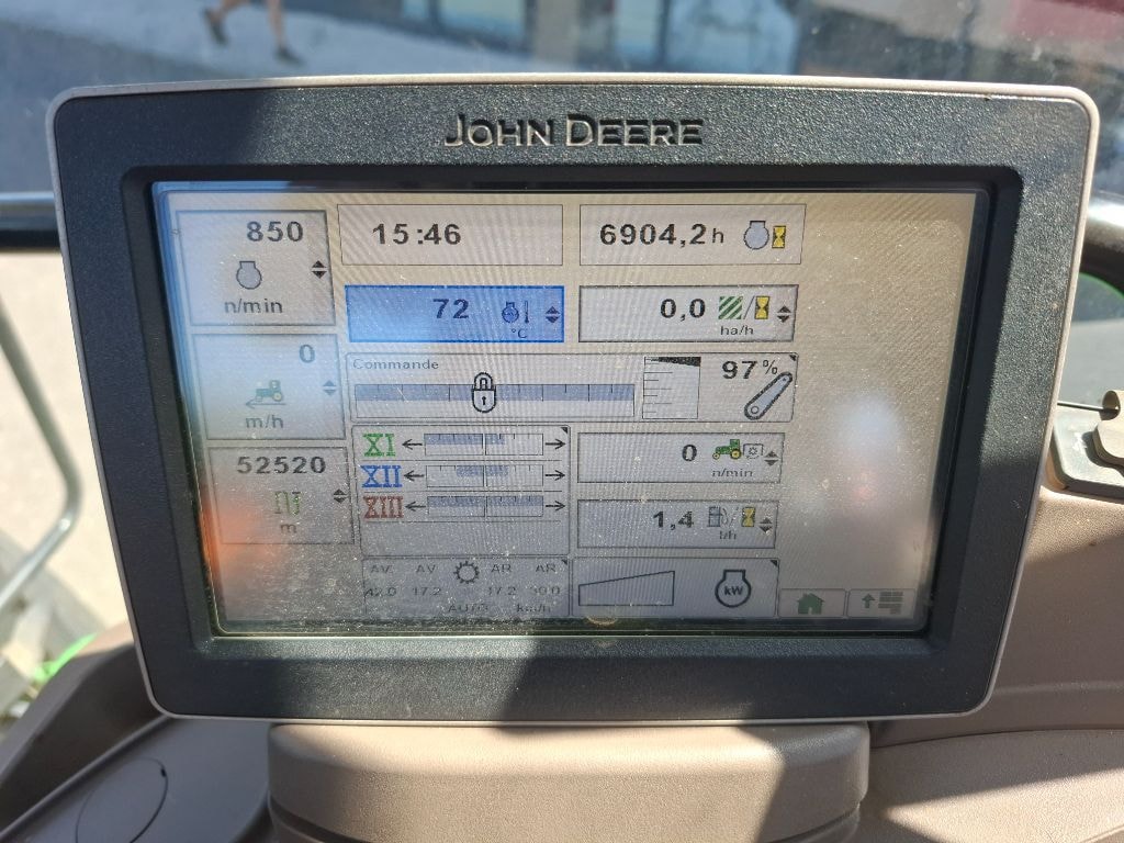 Tracteur chargeur JOHN DEERE 6125R - photo slide 16