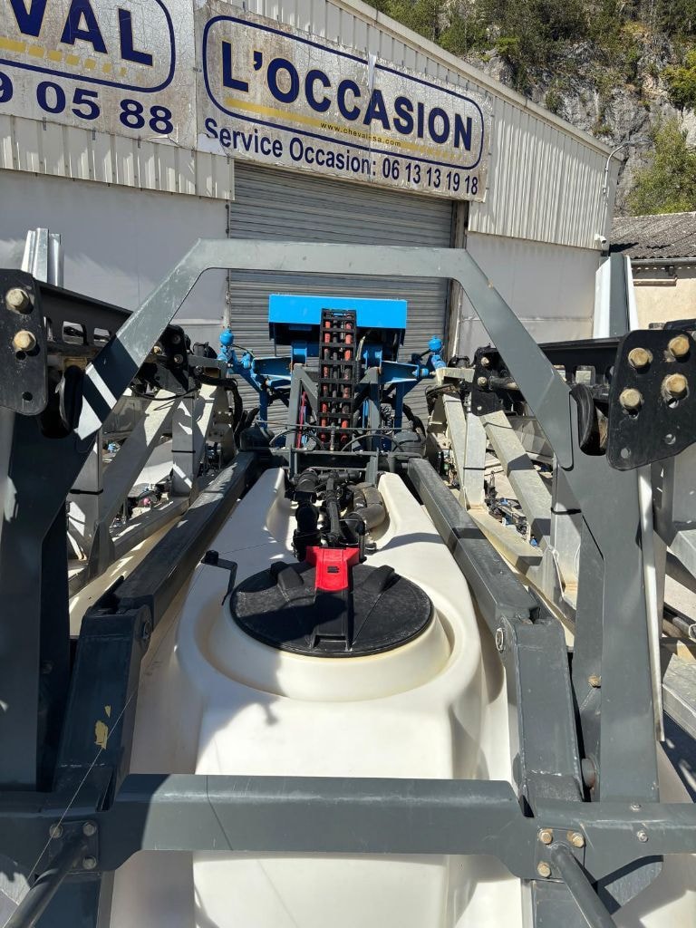 Pulverisateur EVRARD METEOR R Activ 4200 - photo slide 12