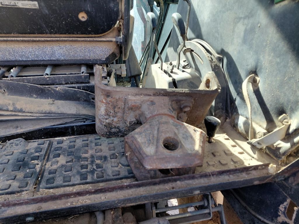 Tracteur chargeur DEUTZ FAHR DX 4.50 - photo slide 4