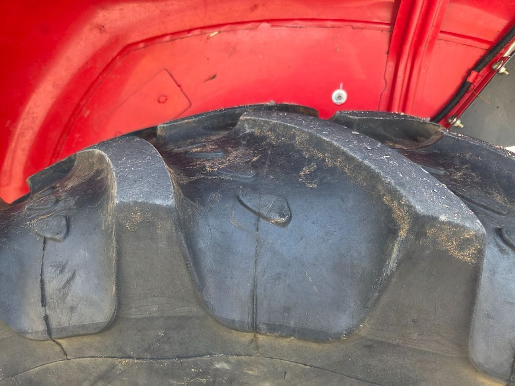 Tracteur chargeur MASSEY FERGUSON 5710 - photo slide 20
