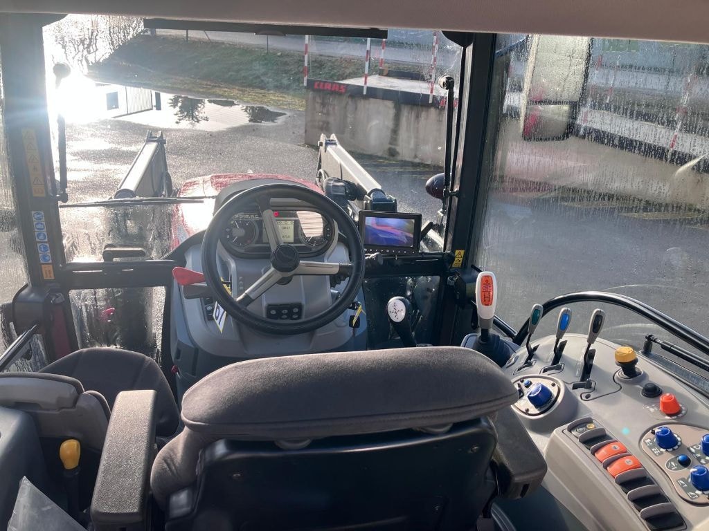 Tracteur chargeur MC CORMICK X5.100 - photo slide 16