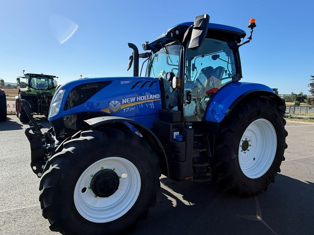 Tracteur NEW HOLLAND T7.210 - photo slide 6