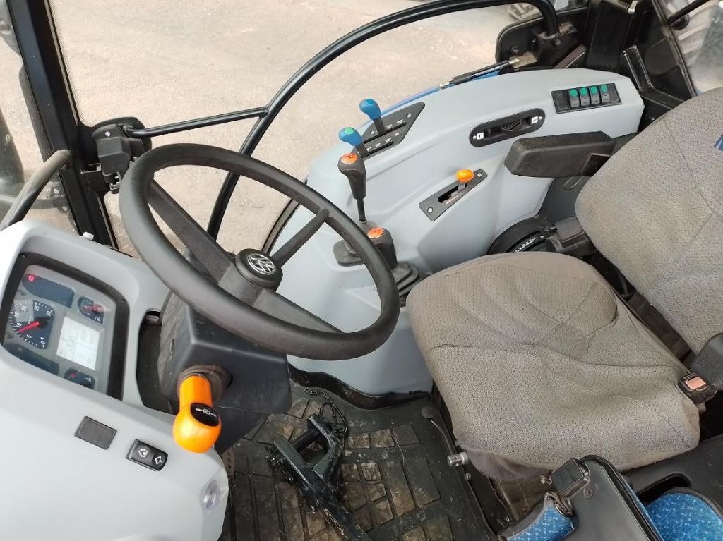 Tracteur NEW HOLLAND T4. 65S - photo slide 7