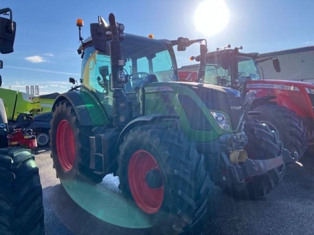 Tracteur FENDT 516 PROFI - photo slide 2