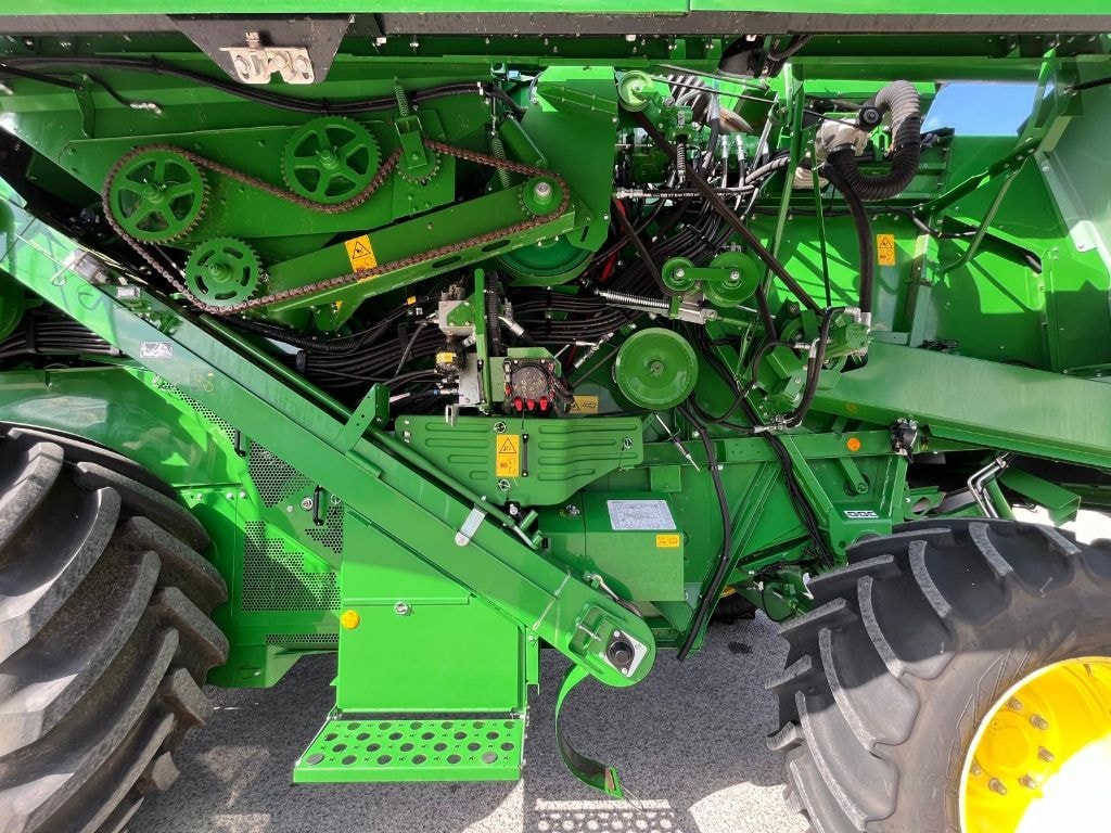 Moissonneuse JOHN DEERE T560i HILLMASTER - photo slide 14